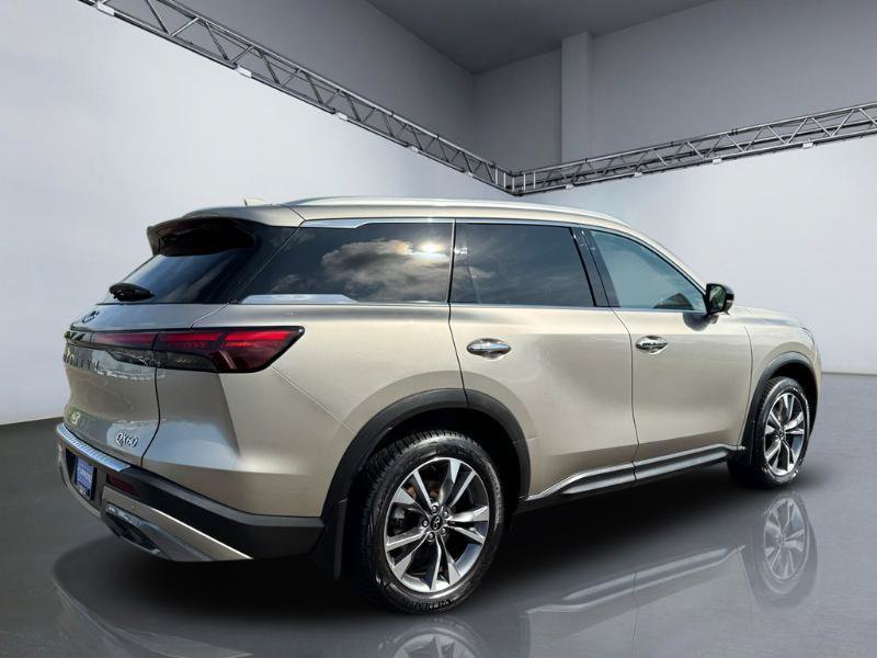 Used 2022 INFINITI QX60 Luxe w/ Cargo Package AWD/4WD image 7
