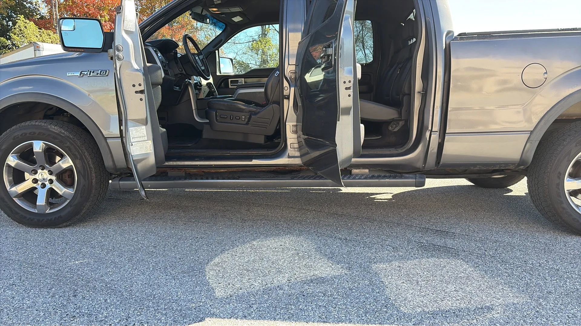 Used 2011 Ford F150 FX4 w/ FX Luxury Pkg image 22