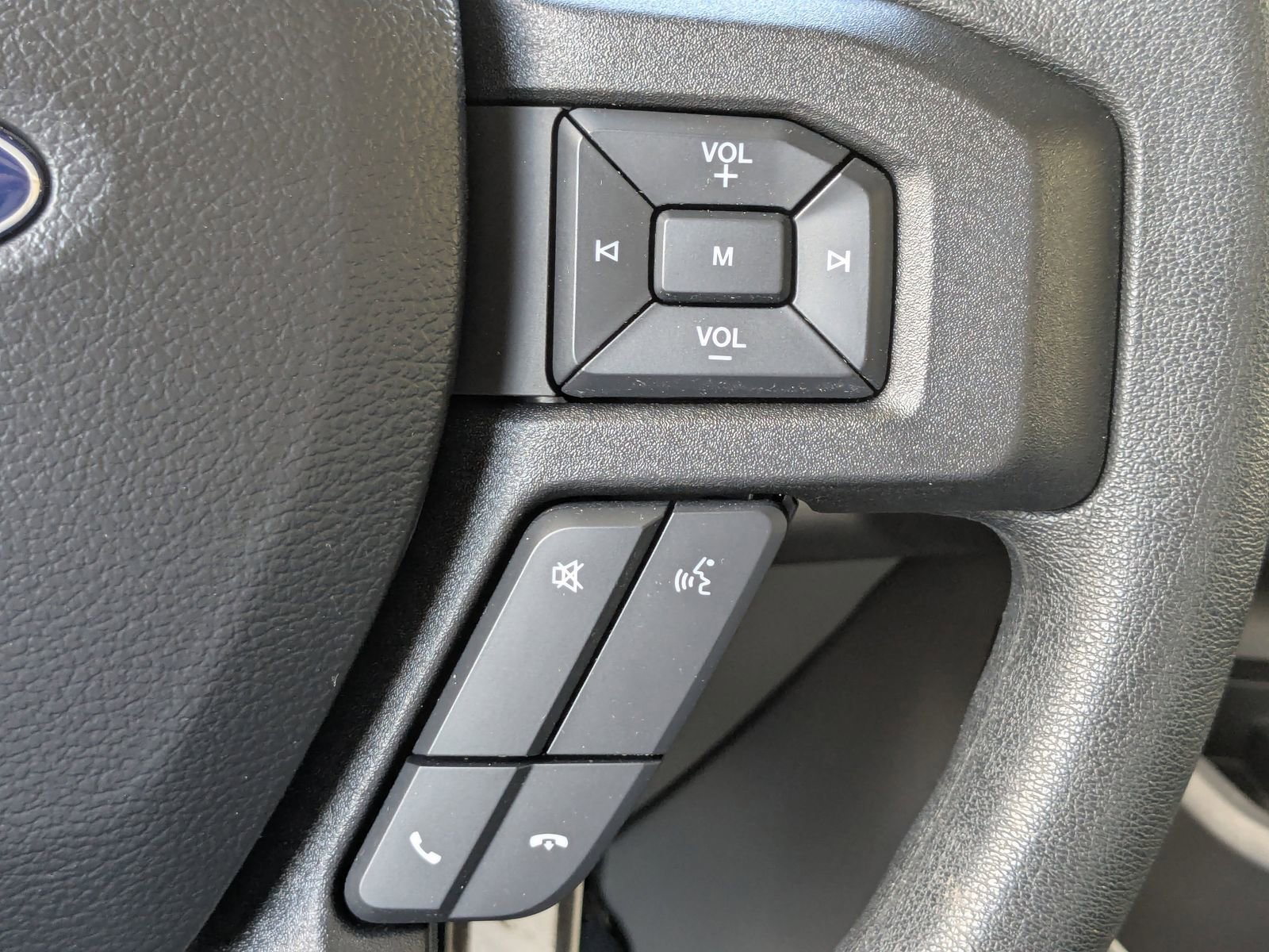 Certified 2024 Ford E-350 and Econoline 350 Super Duty w/ Power Windows & Locks Group image 26