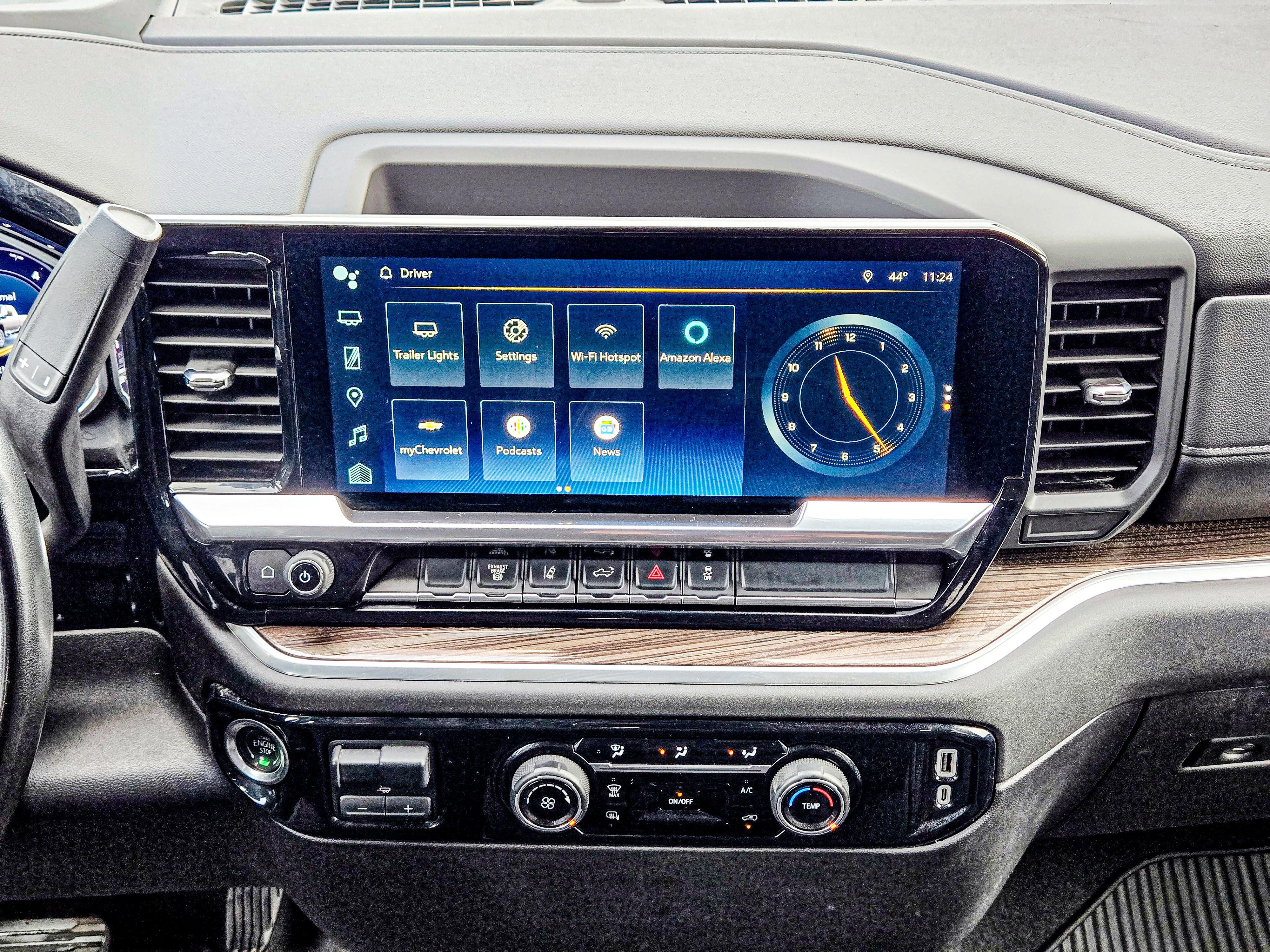 Used 2024 Chevrolet Silverado 3500 LT image 17