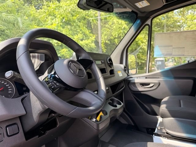 New 2026 Mercedes-Benz Sprinter 2500 image 11