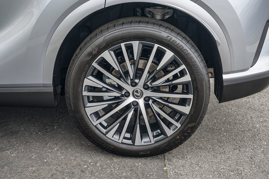 Used 2025 Lexus RX 350 Premium Plus w/ Accessory Package image 10