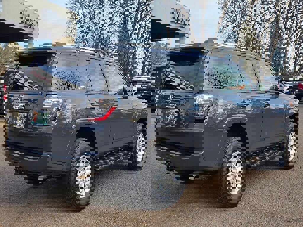 Used 2024 Toyota 4Runner SR5 Premium image 28