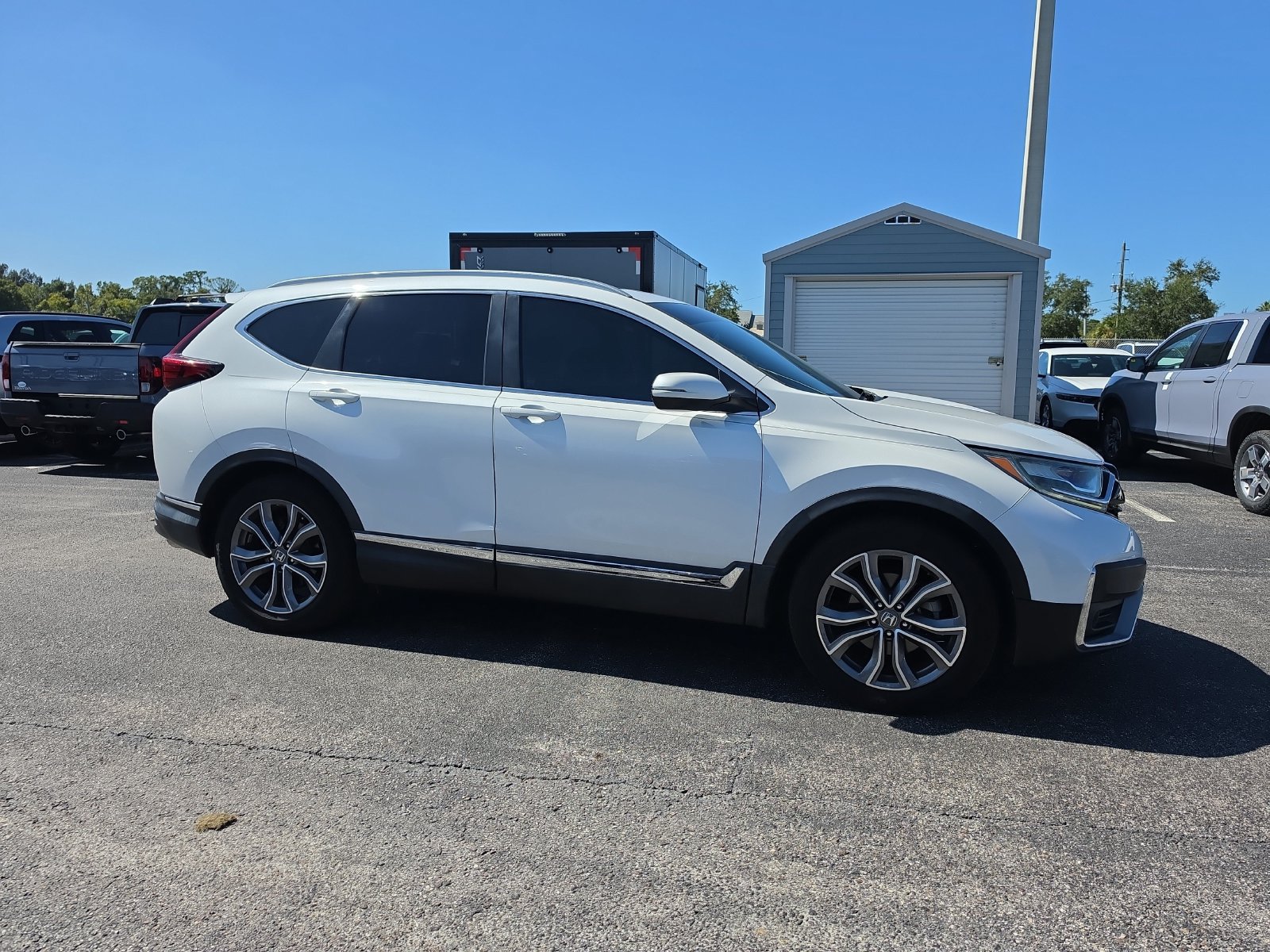 Used 2021 Honda CR-V Touring image 2