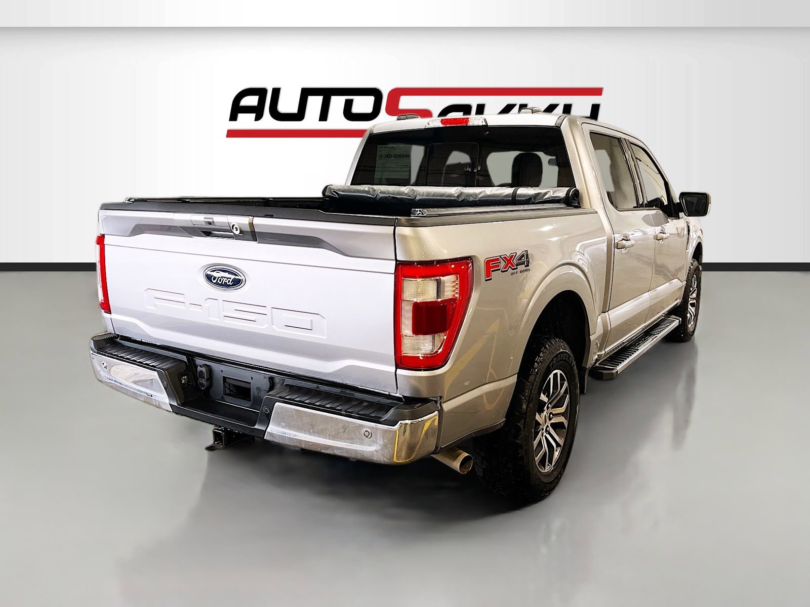 Used 2021 Ford F150 Lariat w/ FX4 Off-Road Package image 7