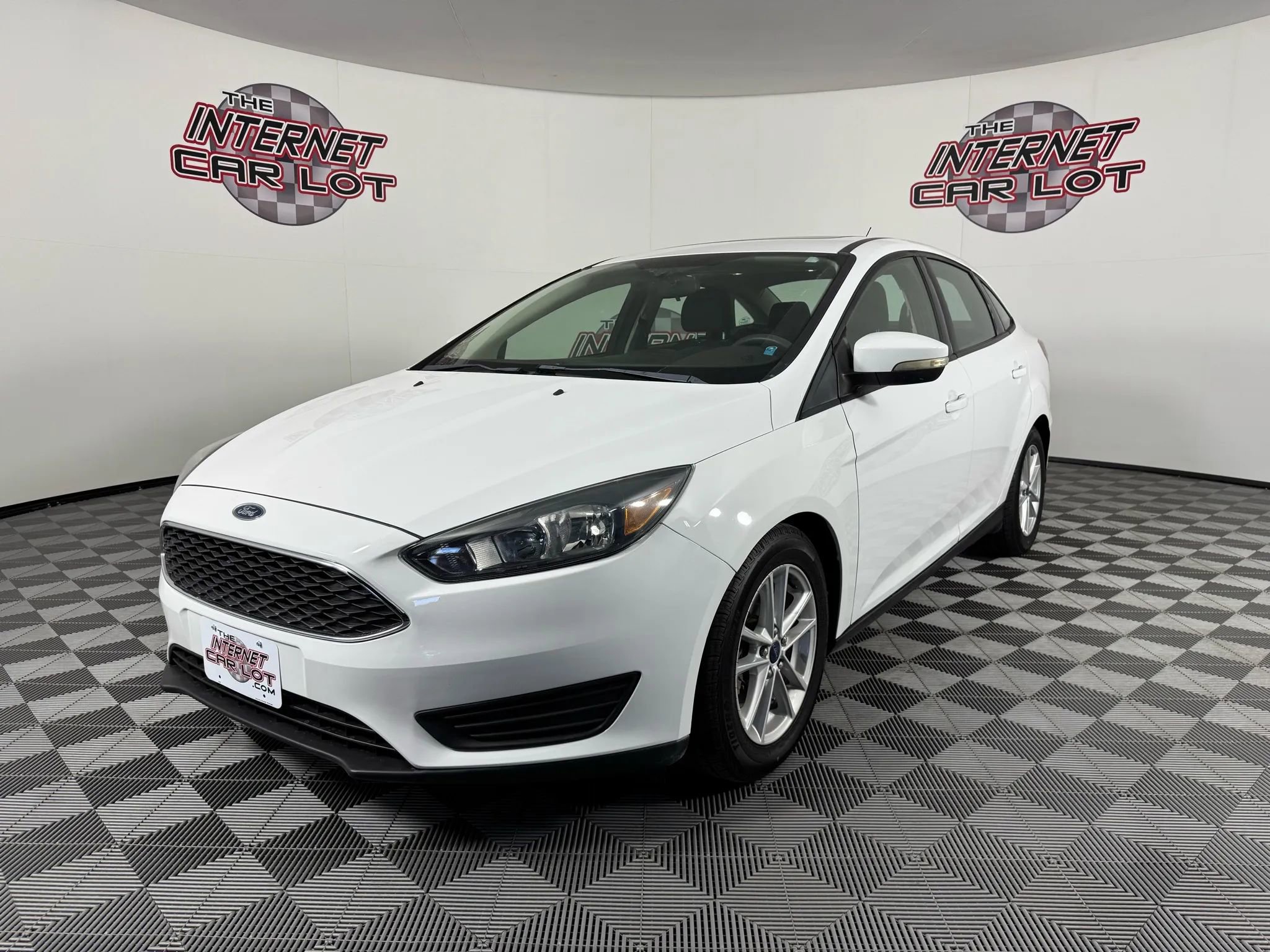 Used 2015 Ford Focus SE image 3