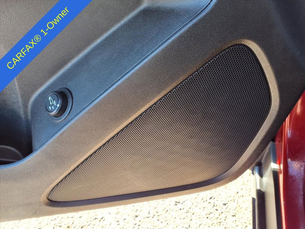 Used 2020 Chevrolet Equinox LT w/ Driver Convenience Package image 17