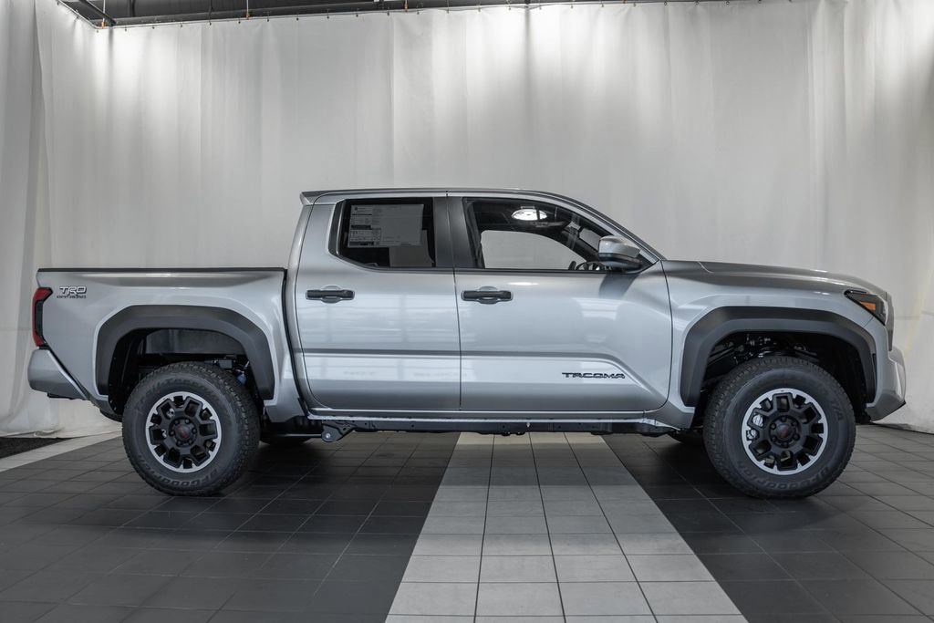 New 2026 Toyota Tacoma TRD Off-Road image 3