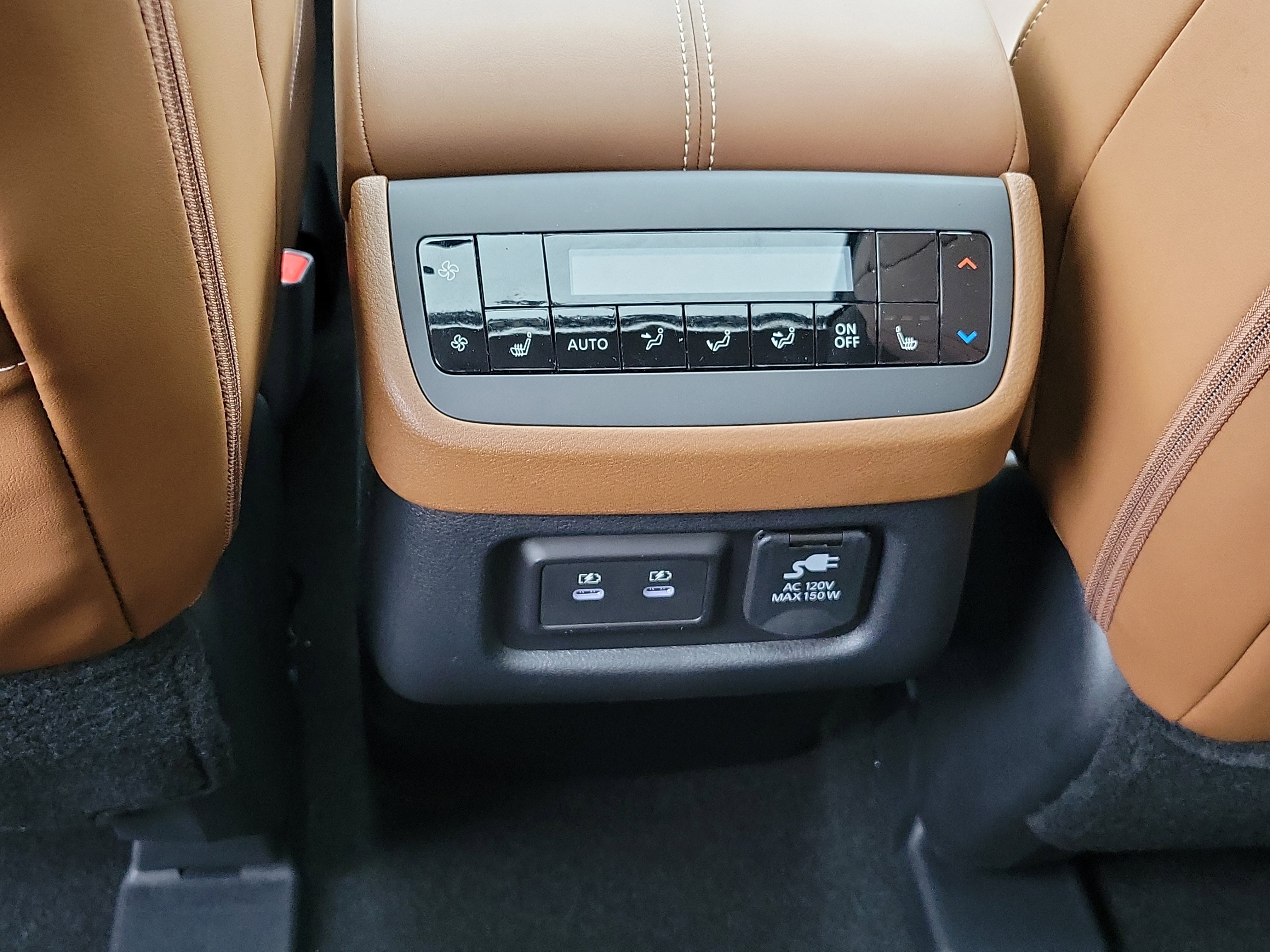 New 2026 Nissan Pathfinder Platinum image 32