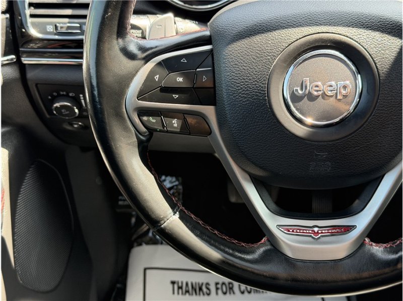 Used 2019 Jeep Grand Cherokee Trailhawk w/ Trailhawk Luxury Group AWD/4WD image 38