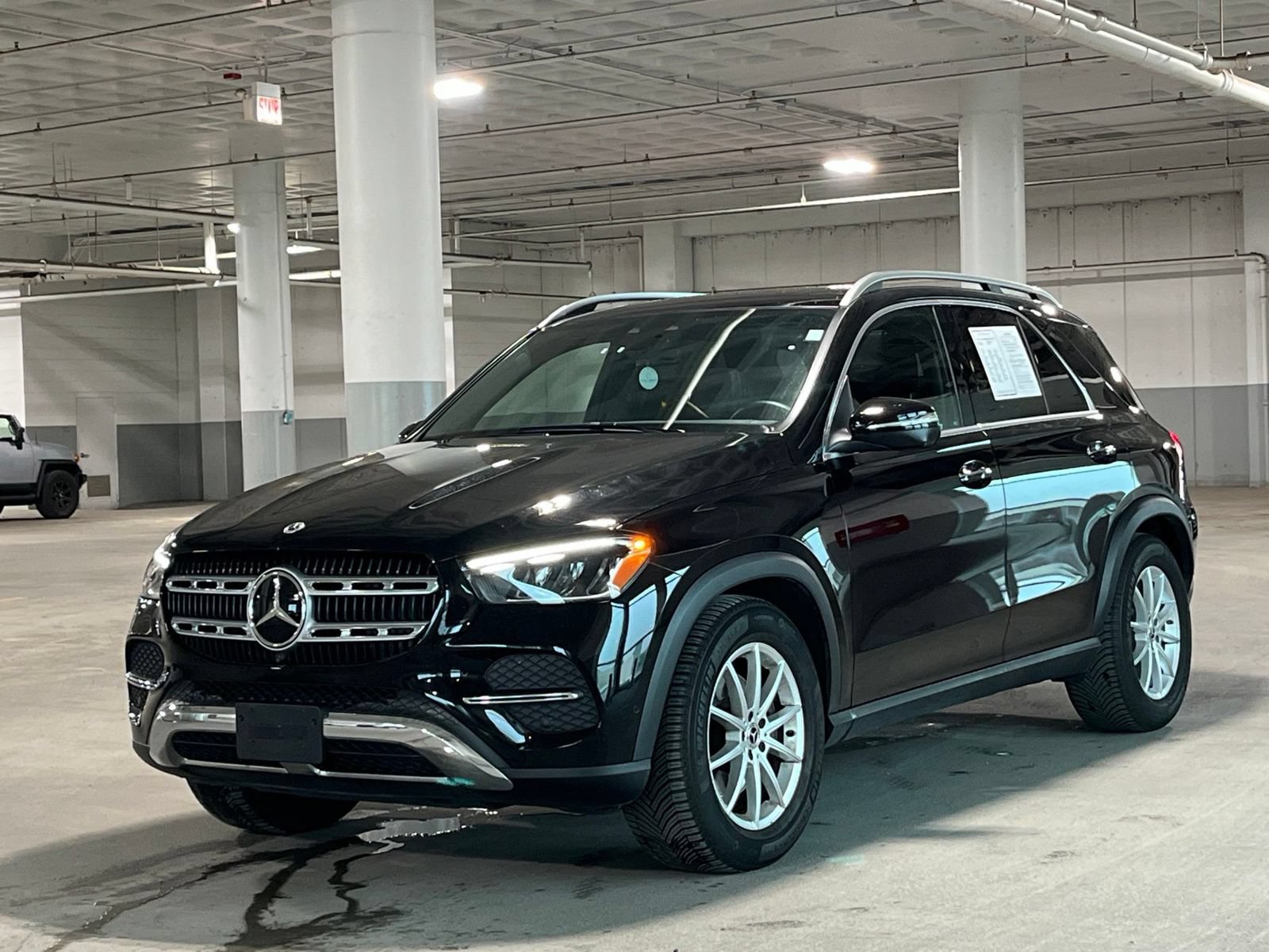 Used 2025 Mercedes-Benz GLE 350 4MATIC image 4