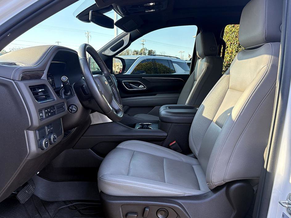 Used 2022 Chevrolet Tahoe LT w/ LT Signature Plus Package image 9