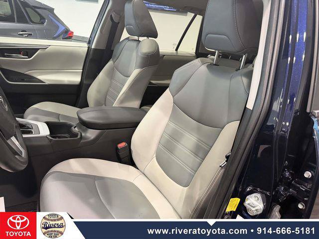 Certified 2022 Toyota RAV4 XLE Premium AWD/4WD image 12