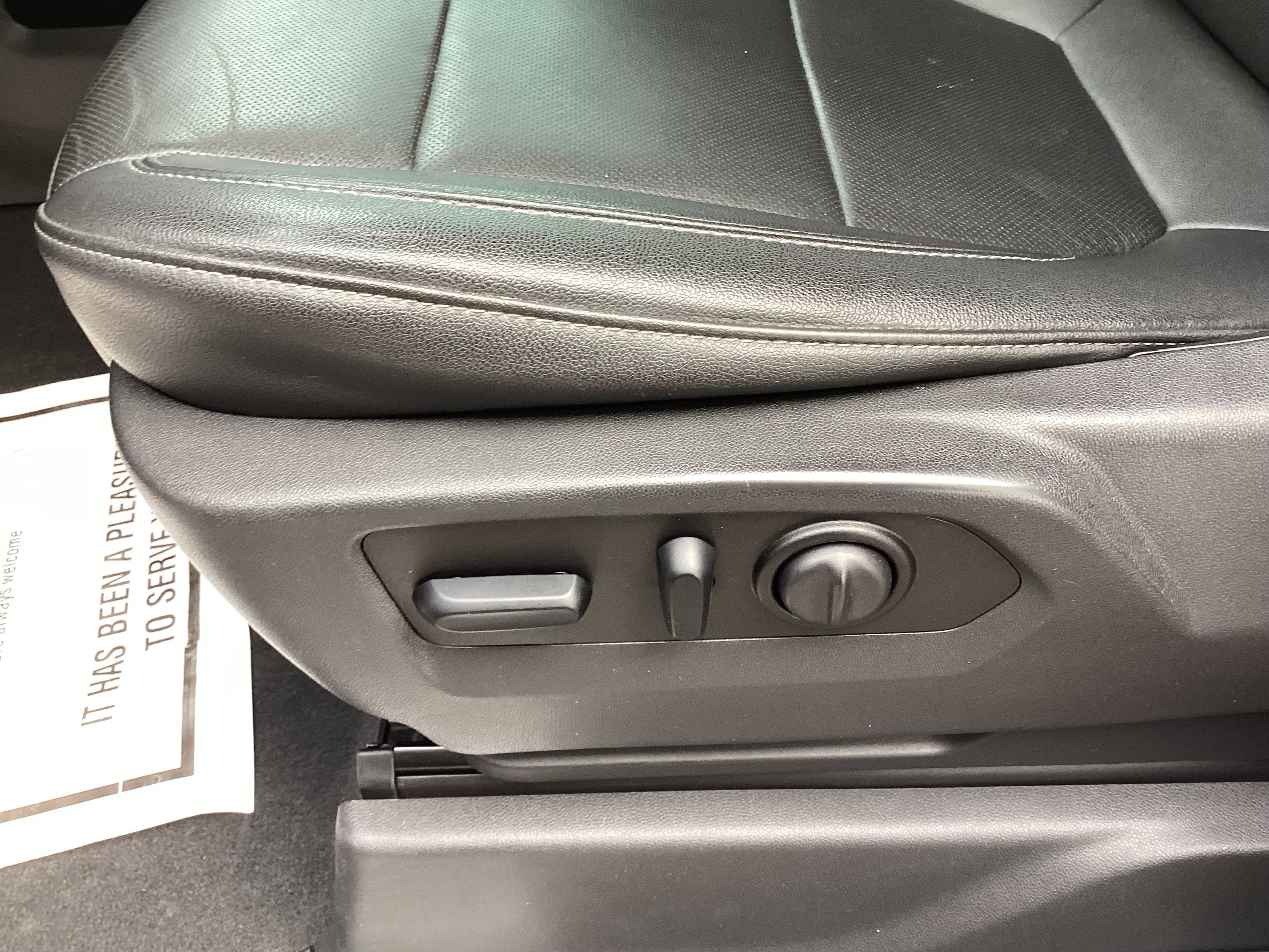 Used 2021 Chevrolet Silverado 1500 LTZ image 29