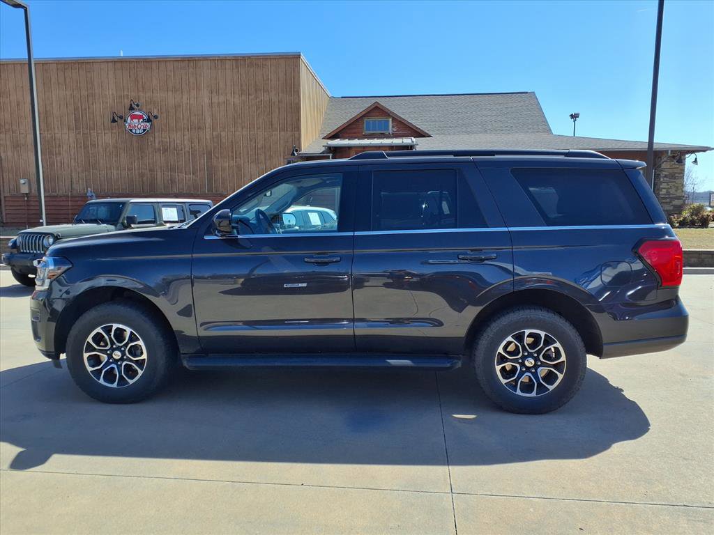 Used 2024 Ford Expedition XLT AWD/4WD image 23