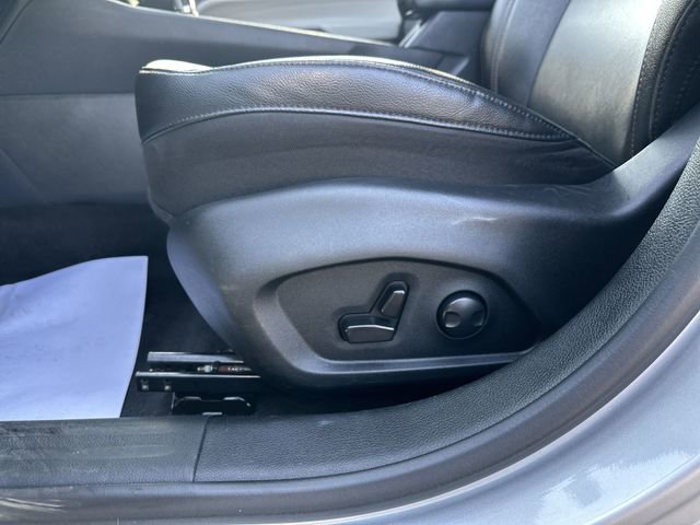 Used 2024 Jeep Compass Limited image 16