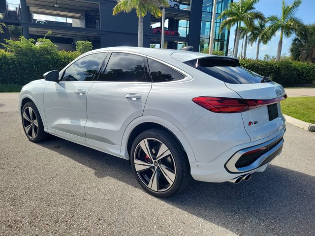 Certified 2025 Audi SQ5 Prestige AWD/4WD image 5