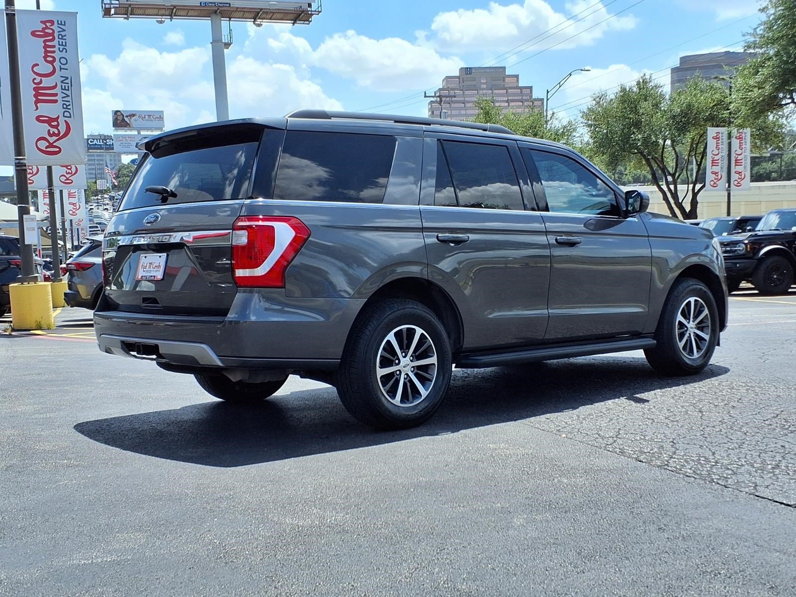 Used 2021 Ford Expedition XLT RWD image 6