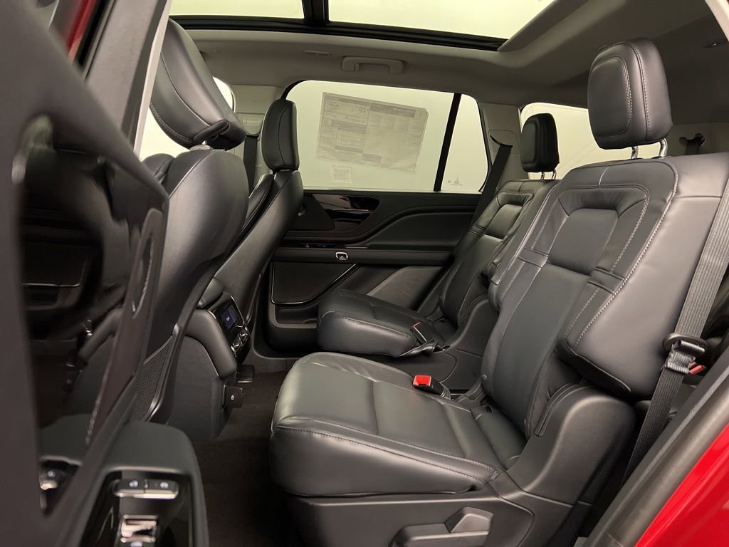 Used 2026 Lincoln Aviator Reserve image 34