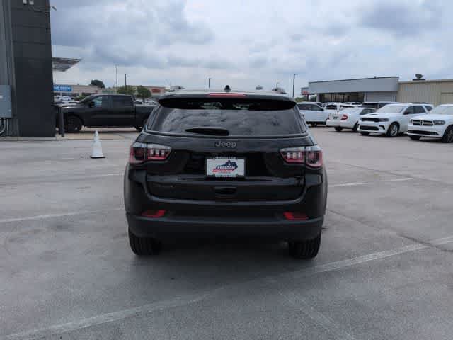 New 2026 Jeep Compass Latitude AWD/4WD image 7