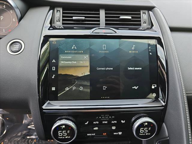 Certified 2024 Jaguar E-PACE R-Dynamic SE AWD/4WD image 23