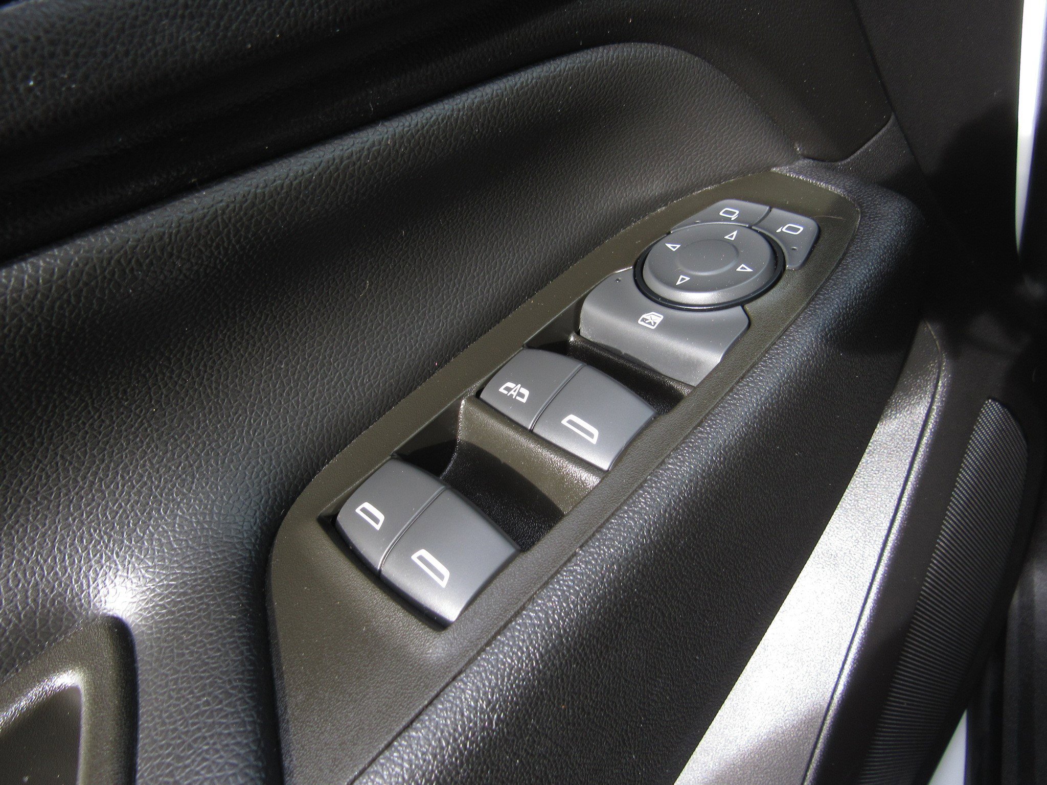Used 2023 Chevrolet Equinox LT FWD image 21