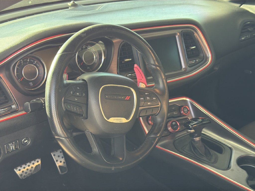Used 2016 Dodge Challenger R/T RWD image 8