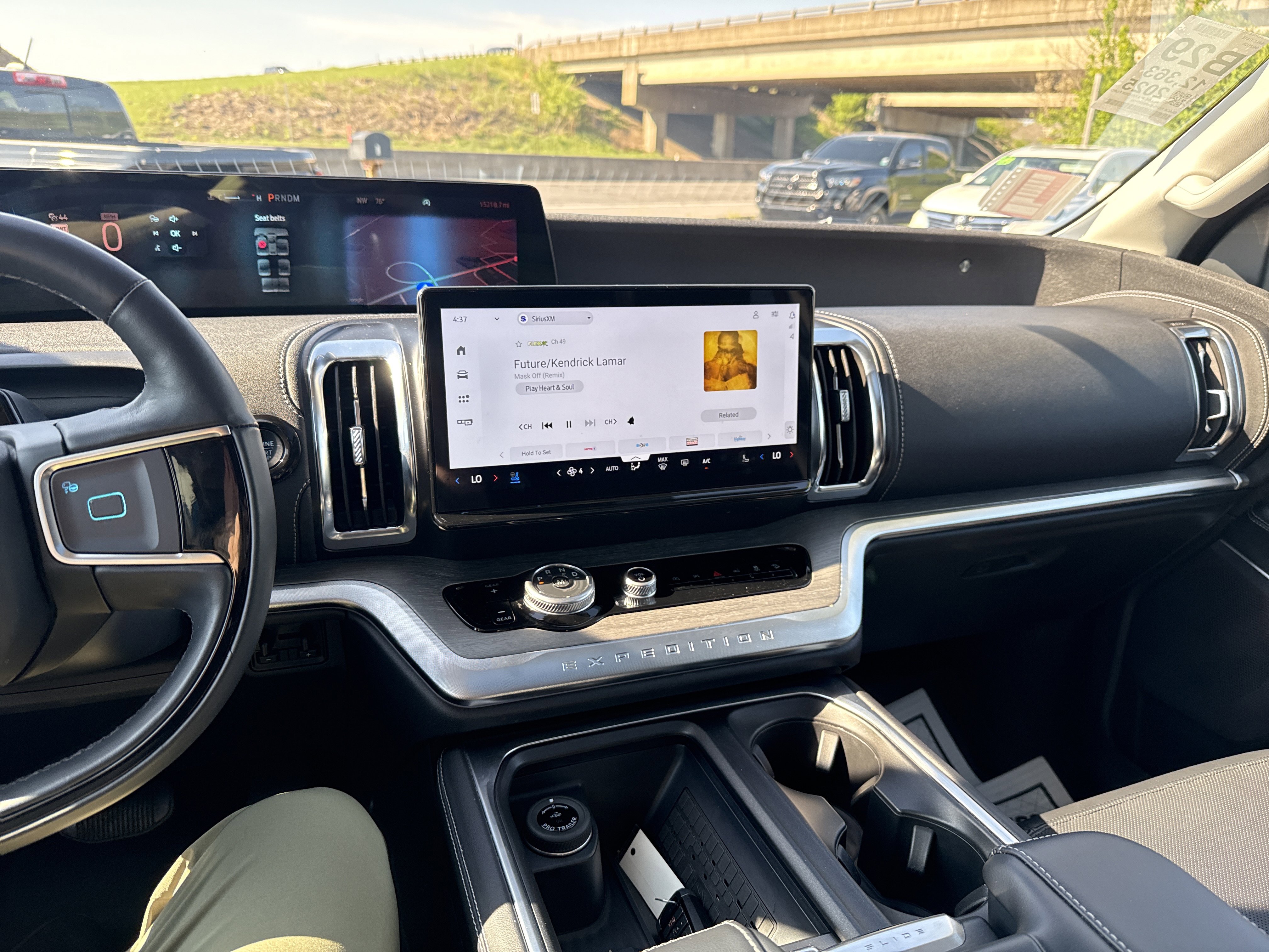 Used 2025 Ford Expedition Max Platinum w/ Driver's Package image 23