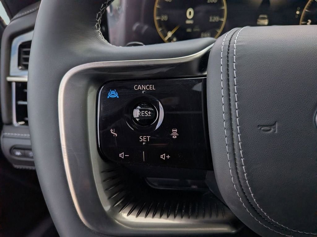 New 2026 INFINITI QX80 Autograph w/ Premium Cargo Package image 16