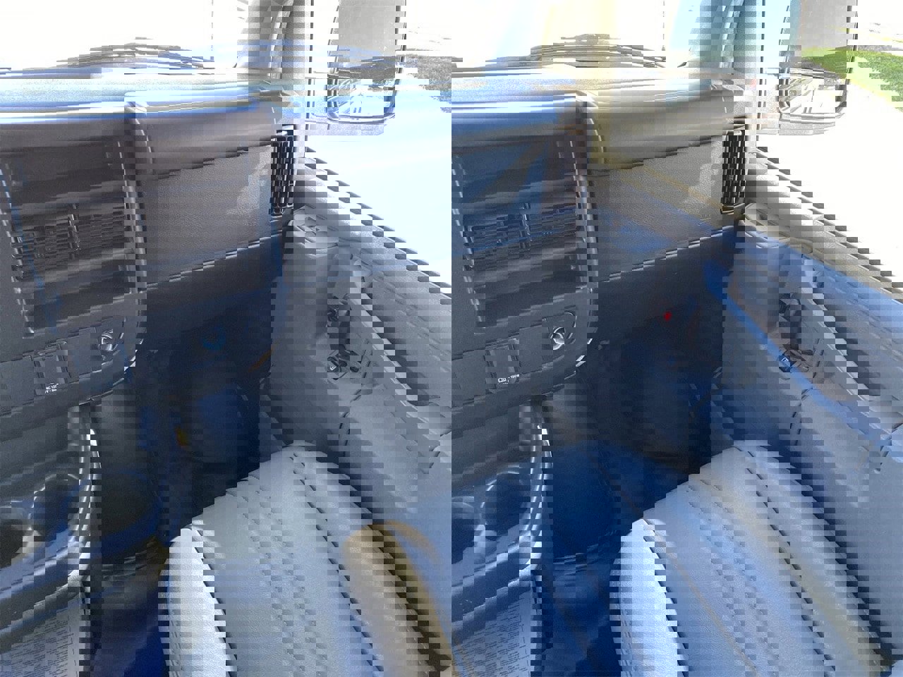 Used 2023 GMC Savana 2500 Extended w/ Driver Convenience Package image 16