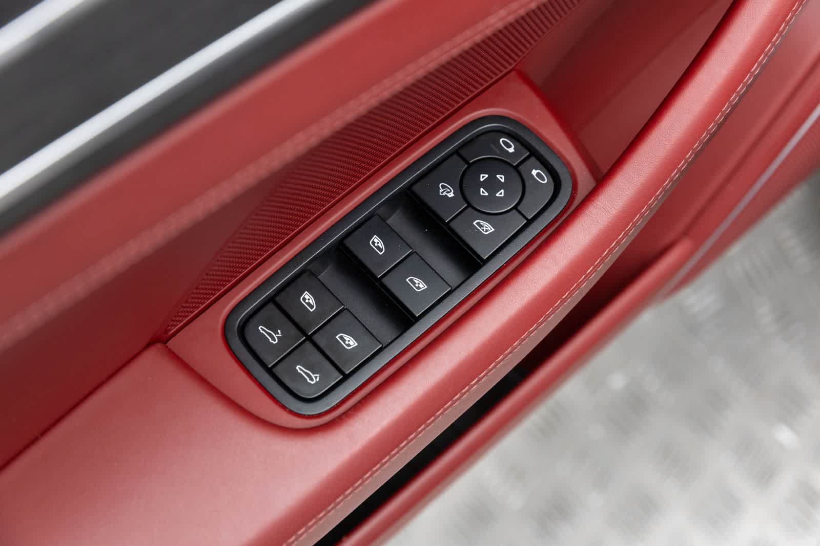 Used 2023 Porsche Panamera 4 Platinum Edition w/ Assistance Package AWD/4WD image 29