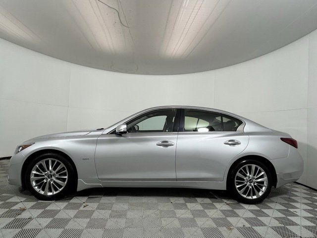 Used 2020 INFINITI Q50 Luxe w/ Essential Package (3.0T Luxe) image 4