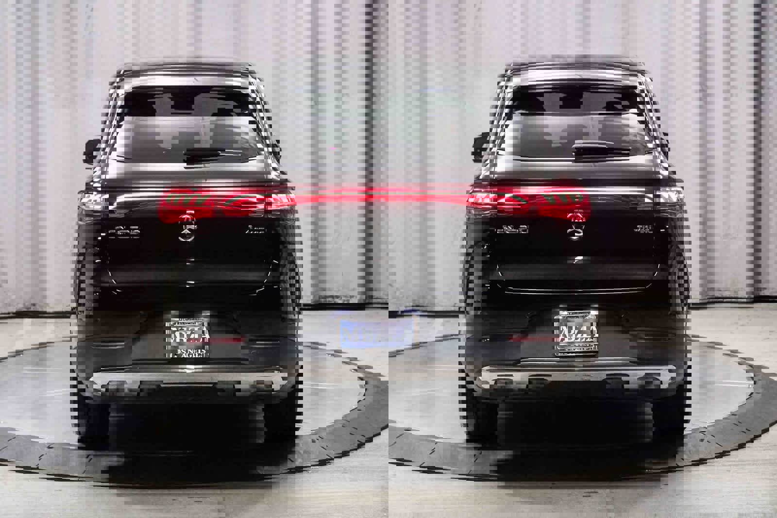 Certified 2023 Mercedes-Benz EQE 350+ 4MATIC SUV w/ Exclusive Trim Package image 5