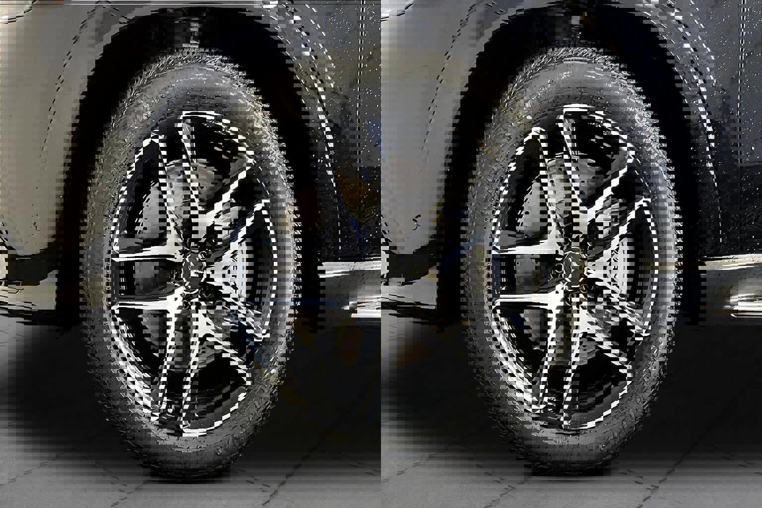 New 2026 Mercedes-Benz GLE 53 AMG 4MATIC image 17