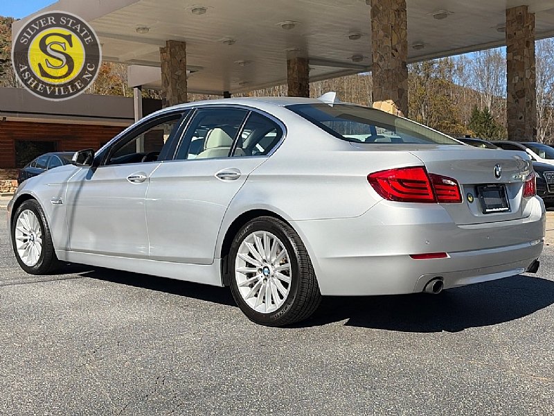 Used 2011 BMW 535i Sedan RWD image 4