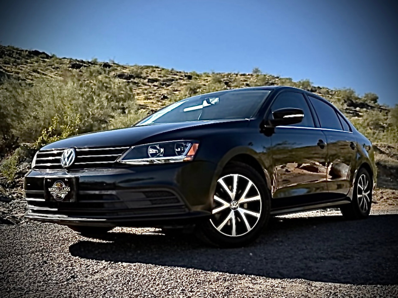 Used 2017 Volkswagen Jetta SE image 2