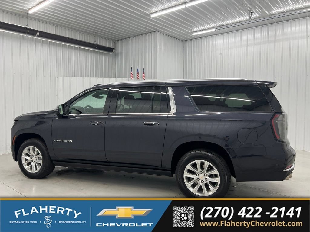 Used 2025 Chevrolet Suburban Premier AWD/4WD image 5