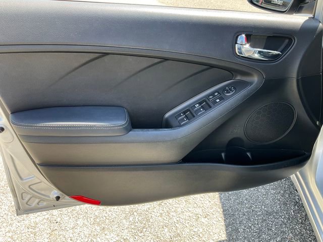 Used 2016 Kia Forte LX image 6