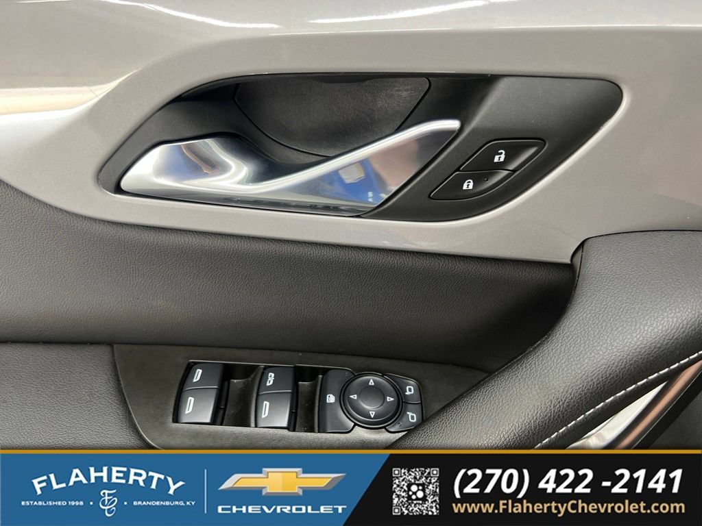 Used 2025 Chevrolet Blazer LT w/ Midnight/Sport Edition FWD image 21