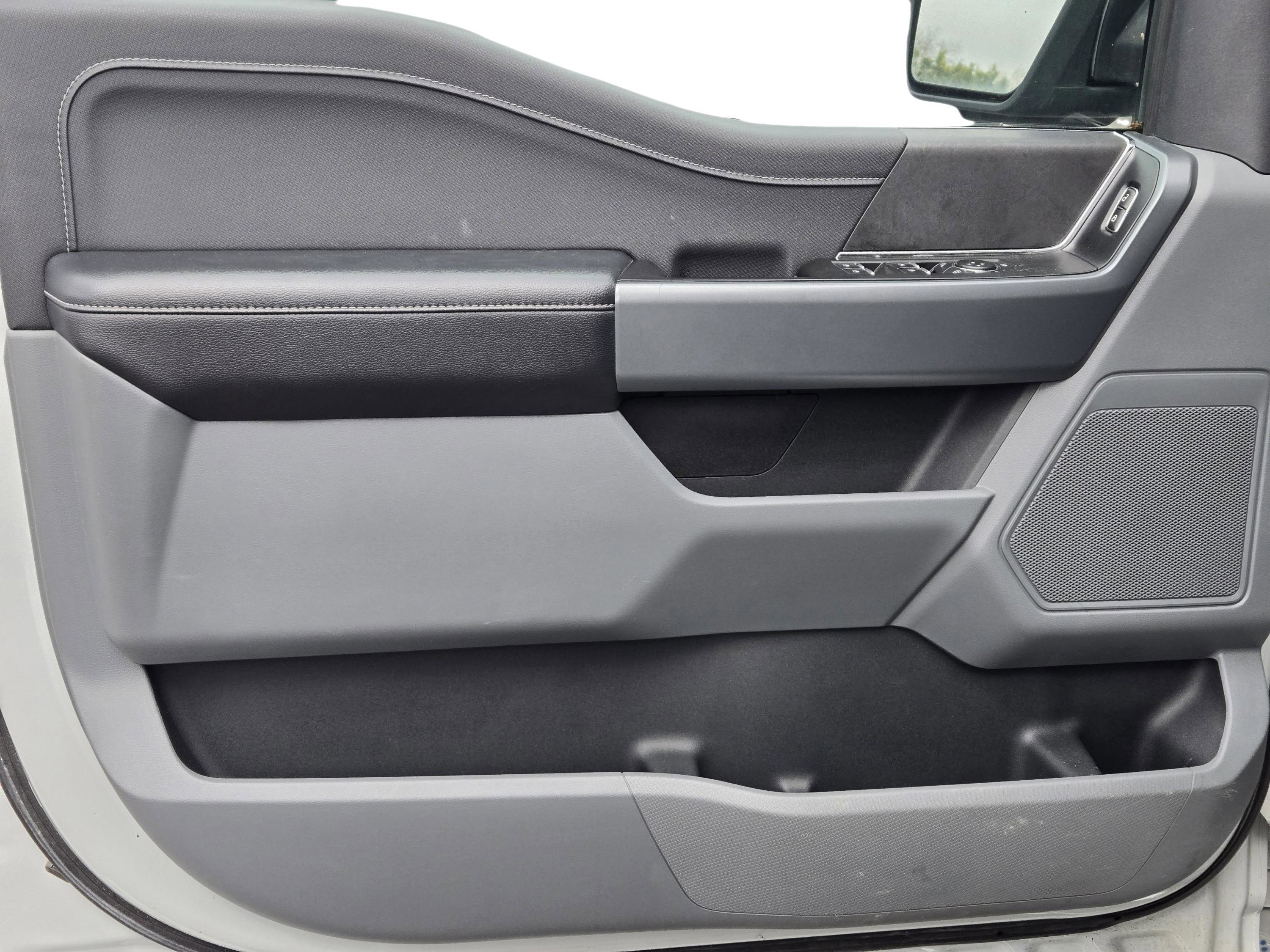 Used 2024 Ford F150 XLT w/ Mobile Office Package image 13
