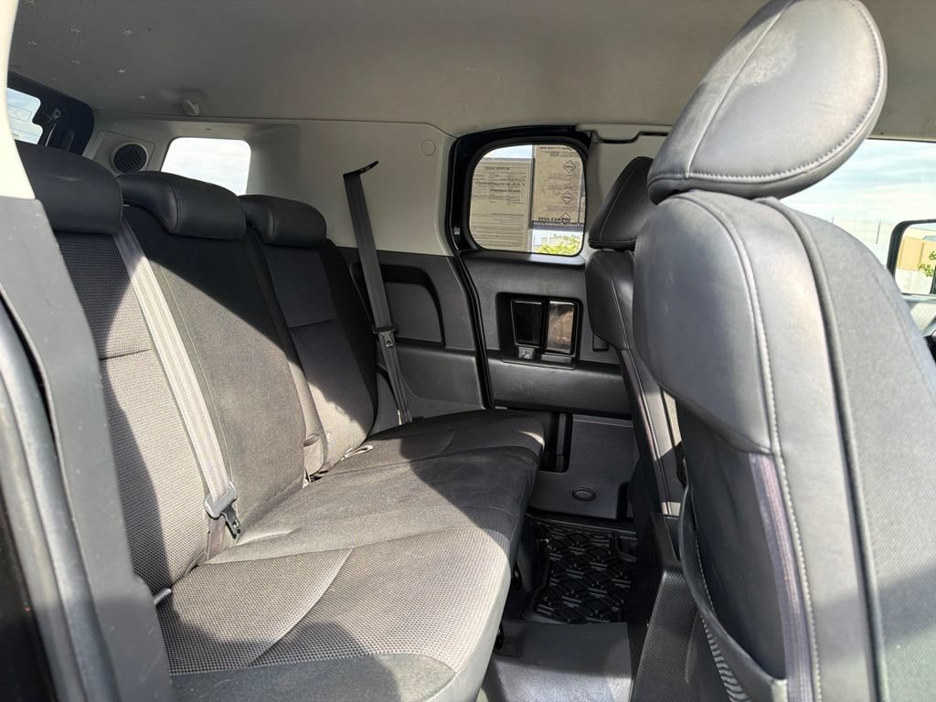 Used 2007 Toyota FJ Cruiser 4WD w/ Upgrade Pkg 2 image 13