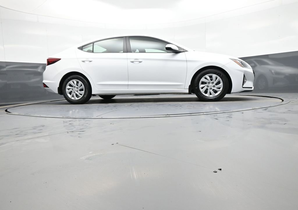 Used 2020 Hyundai Elantra SE w/ Cargo Package (C1) image 28