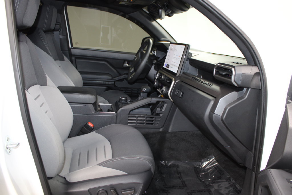 Used 2024 Toyota Tacoma TRD Sport w/ TRD Sport Upgrade Package AWD/4WD image 28