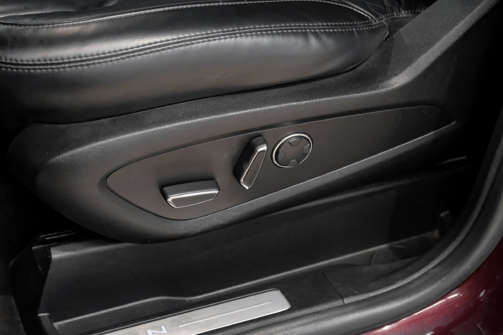Used 2019 Lincoln MKC Select w/ Select Plus Package FWD image 41