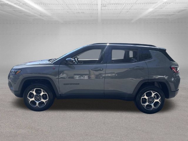 Used 2022 Jeep Compass Trailhawk AWD/4WD image 12