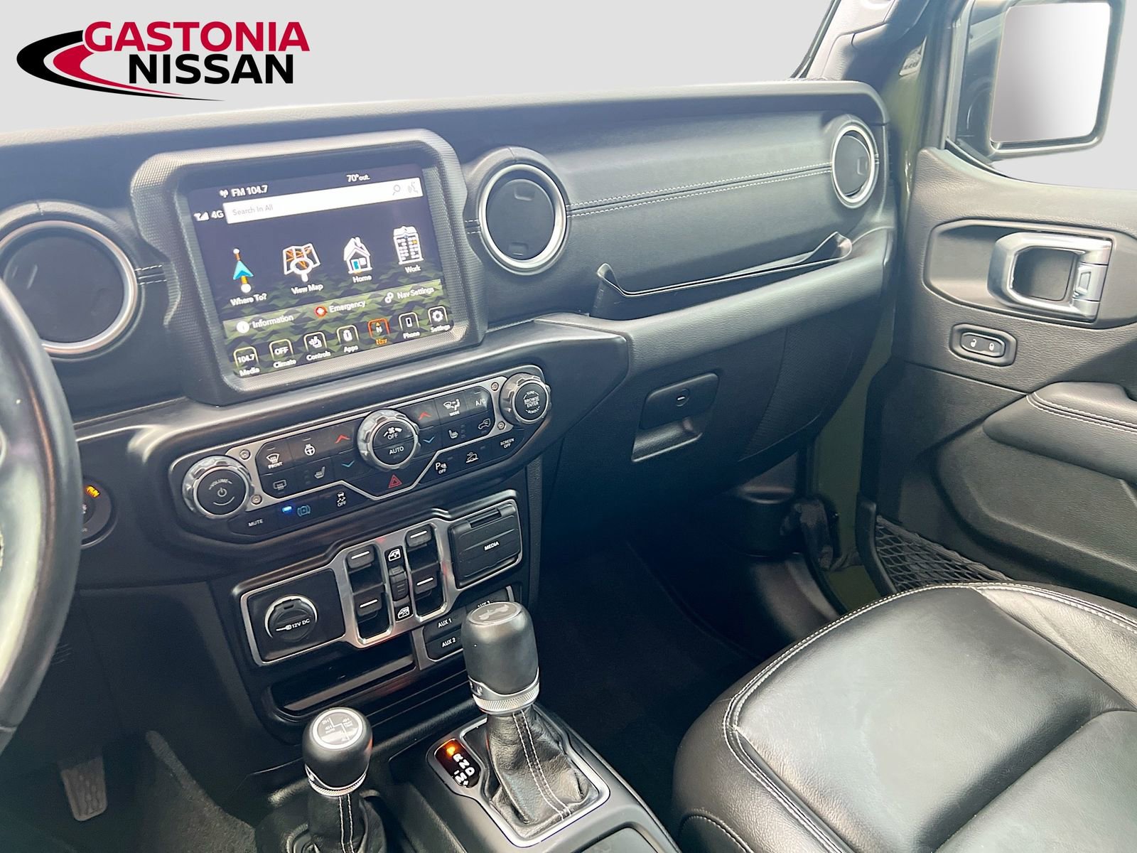 Used 2021 Jeep Wrangler Unlimited Sahara w/ Cold Weather Group image 32