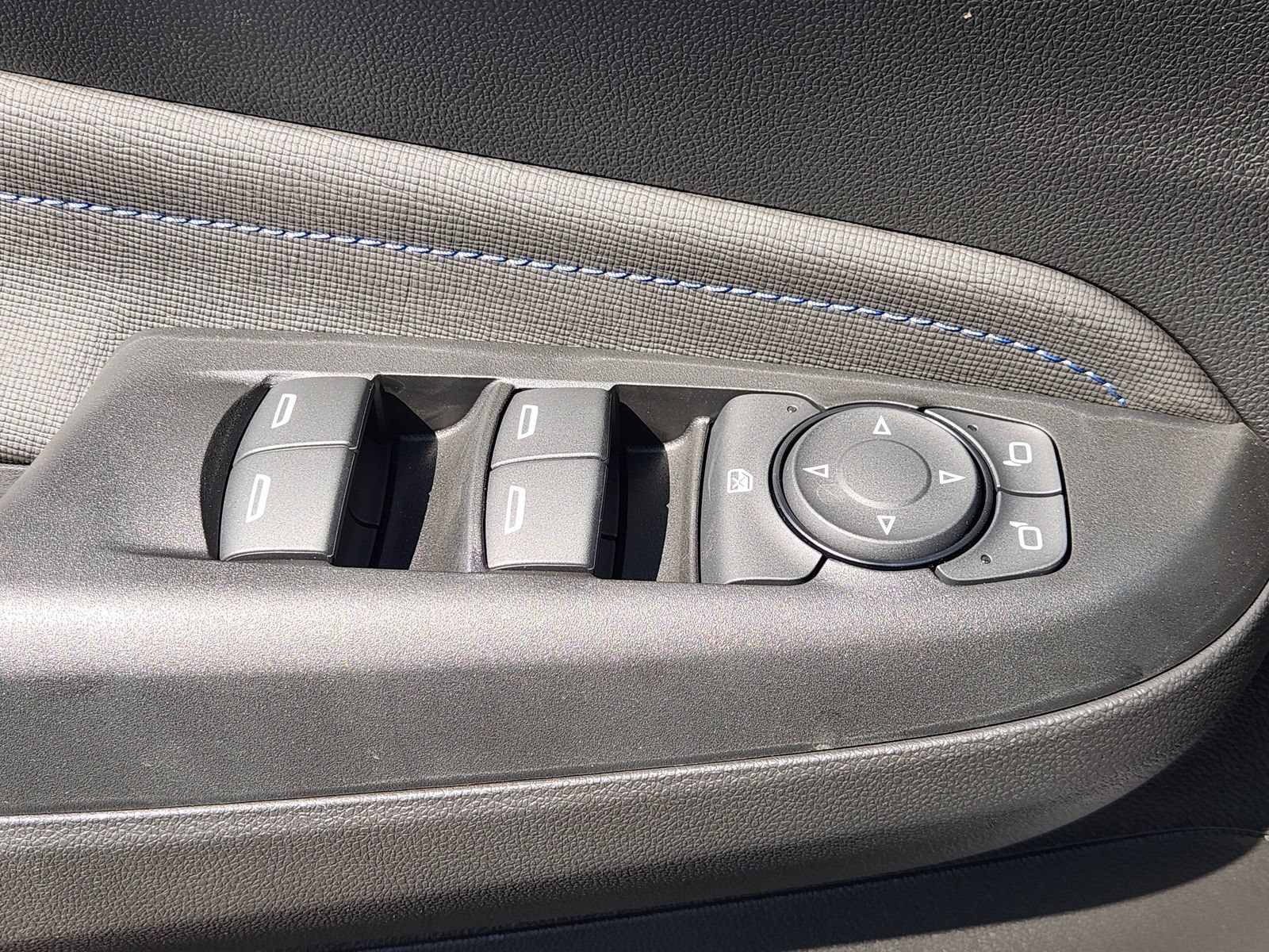 New 2026 Buick Envista Sport Touring w/ Convenience I Package FWD image 28