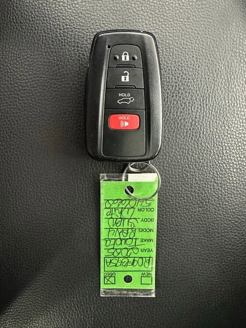 Used 2025 Toyota RAV4 XLE w/ Convenience Package image 32