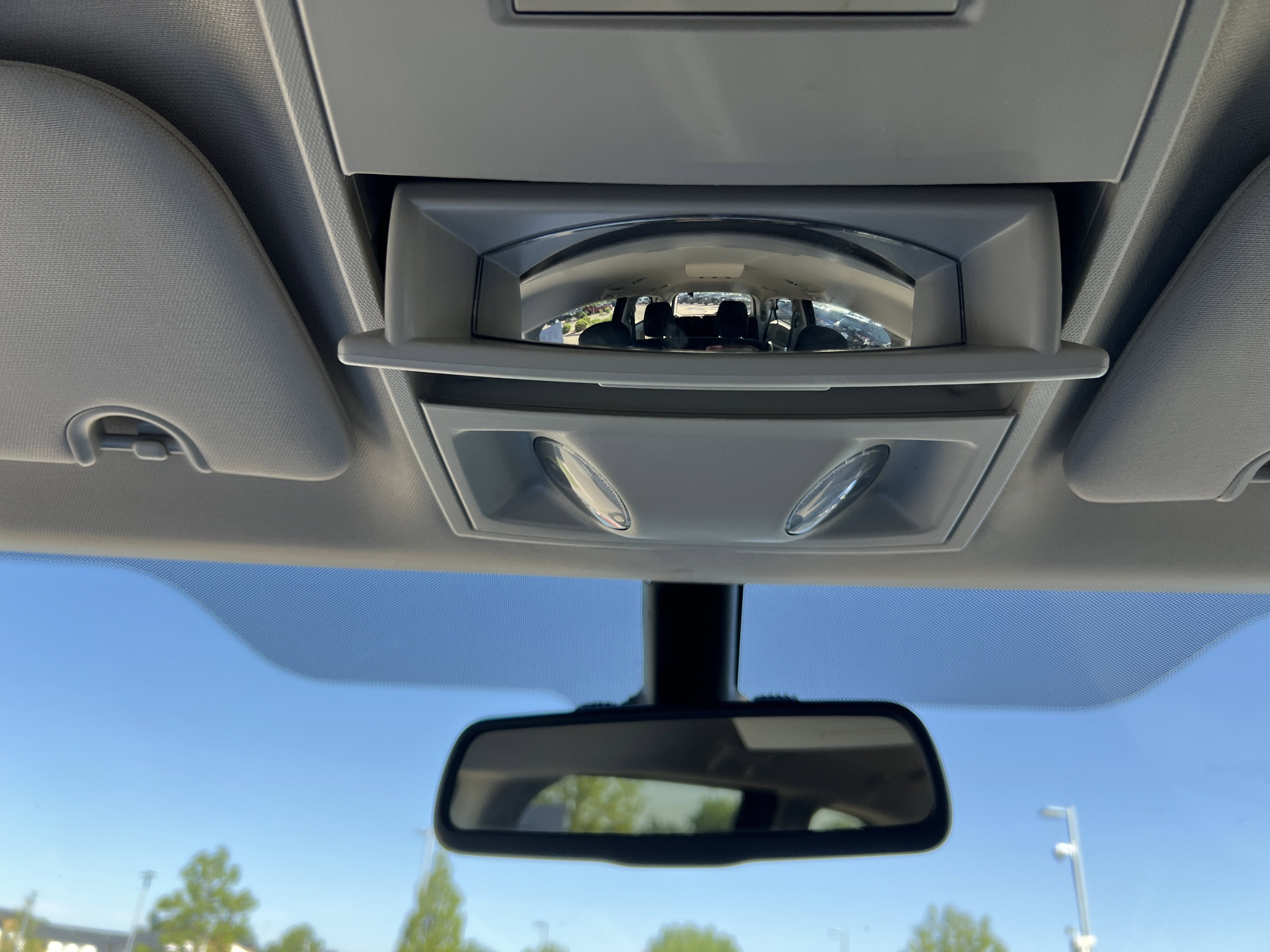 Used 2020 Dodge Grand Caravan SE w/ UConnect Hands-Free Group FWD image 30