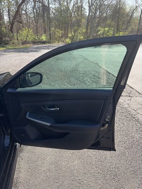 Used 2023 Nissan Sentra SR w/ SR Premium Package image 19